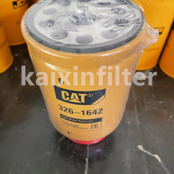 3261642 Caterpillar fuel filter Protects CAT engines from contaminants 326-1642