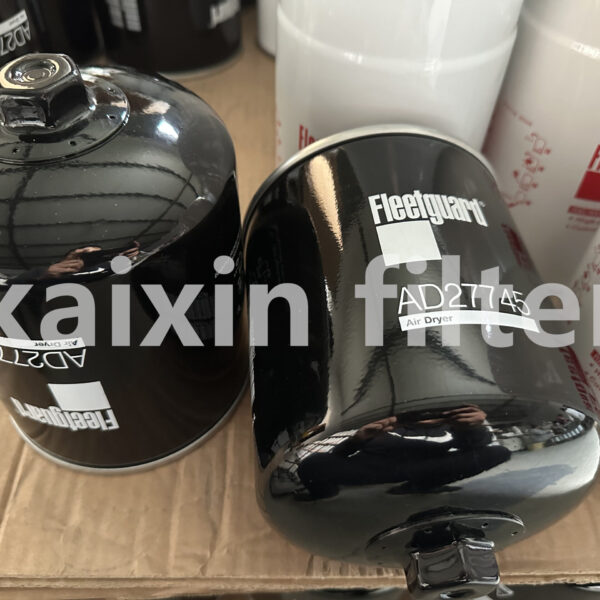 FLEETGUARD AD27745 Heavy-Duty Desiccator Filter – Moisture Shield