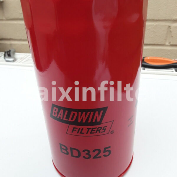 BALDWIN BD325 Compact Oil Filter for Tight Spaces