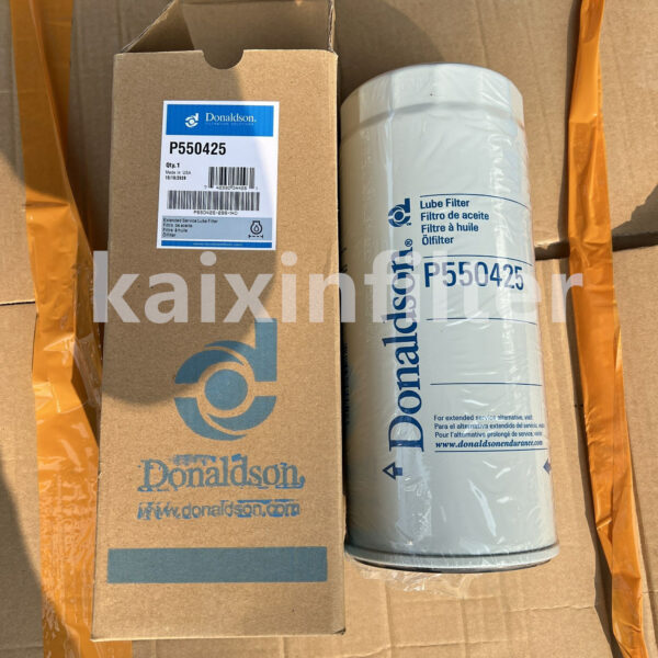 Donaldson P550425 Premium Oil Filter for Engine Lubrication