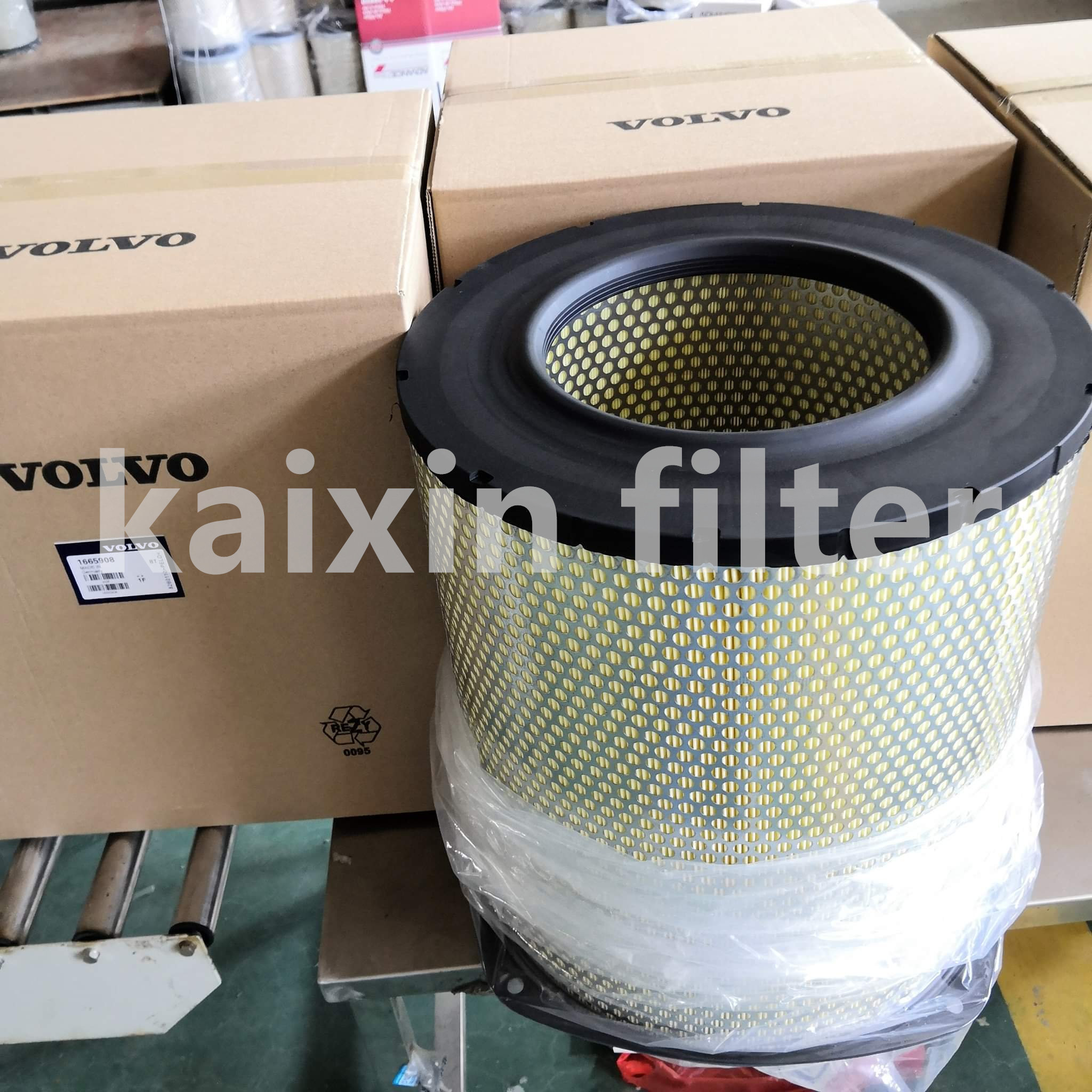 VOLVO 1665908 High-Efficiency Air Filter
